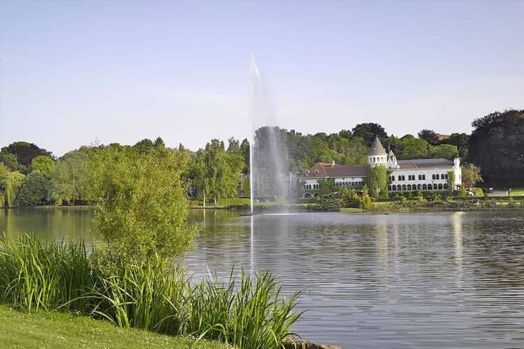Martin's Château Du Lac